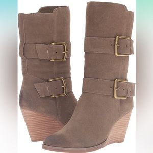 VERY VOLITILE Los Angeles tan suede wedge boots size 7.5